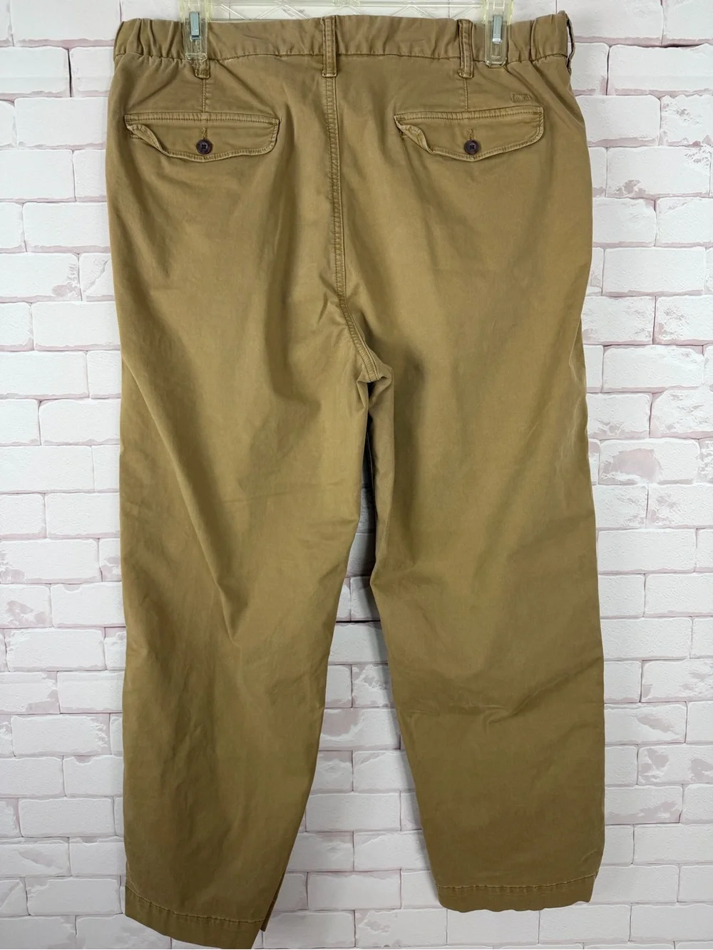 American Eagle Outfitters Men's Khaki Drawstring Chinos